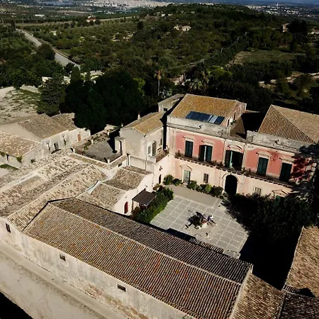 Casale Modica Villa Noto